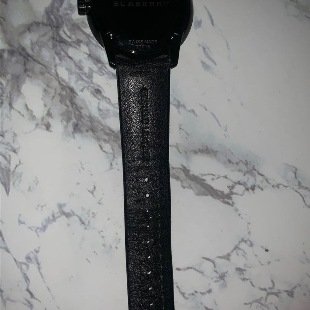 Burberry watch - Picture 7 of 7